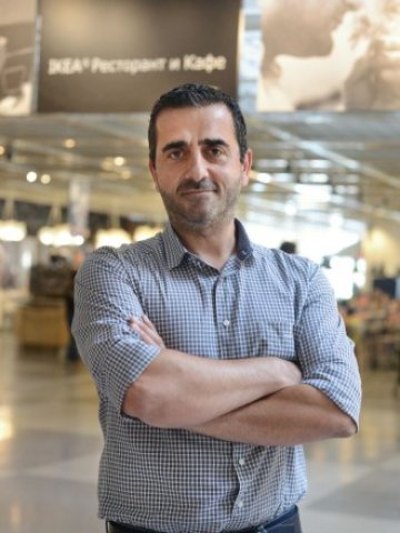 <p>
	Никос Ифантидис.<em> Снимка: ИКЕА</em></p>
