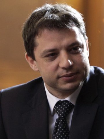<p>
	<em>Министърът на икономиката, енергетиката и туризма Делян Добрев</em>&nbsp; &nbsp; &nbsp; &nbsp; &nbsp;Снимка: БТА</p>
