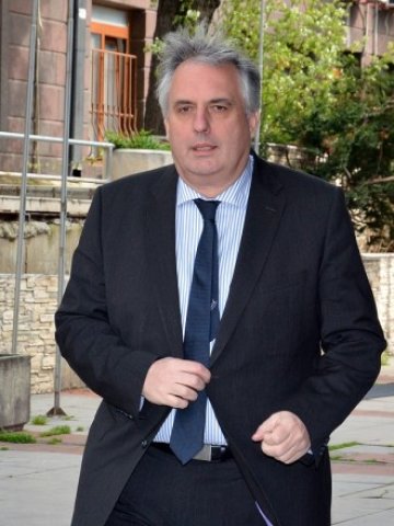 <p>
	Вицепремиерът и министър на труда и социалната политика Ивайло Калфин. <em>Снимка: БТА</em></p>
