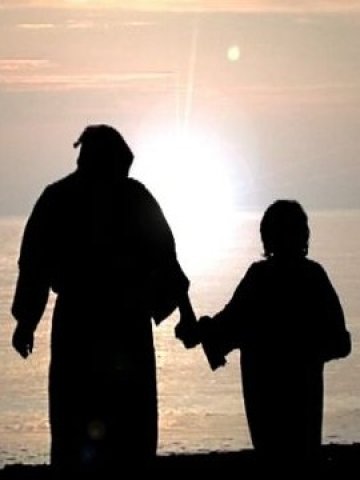 <p>Туристи от цял свят са наблюдавали през 2010 г. аудио-визуалния спектакъл &bdquo;Легенди от Аладжа манастир&ldquo;. Снимка: Валери Кинов</p>