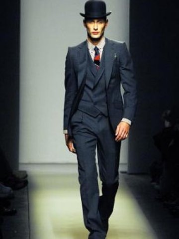 Модел на Bottega Veneta