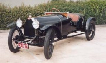 Bugatti изплува след 70 години на търг 