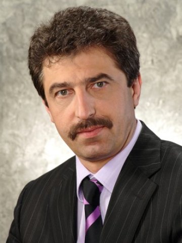 <p>
	Цветан Василев. <em>Снимка: КТБ</em></p>
