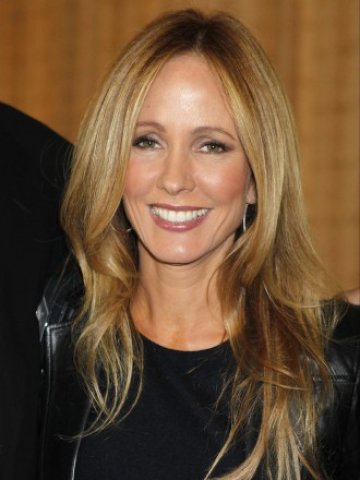 <p>
	Дана Уолдън, председател на 20th Century Fox Television. <em>Снимка: Ройтерс</em></p>
