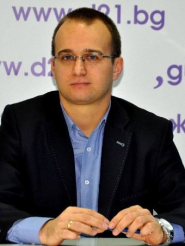 <p>
	Симеон Славчев. <em>Снимка: Личен архив</em></p>
