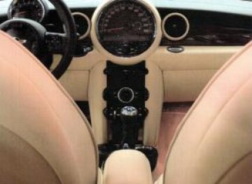 Rolls-Royce създаде луксозно Mini