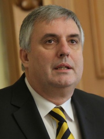 <p>
	Вицепремиерът и социален министър Ивайло Калфин за социалната политика пред Investor.bg. <em>Снимка: БТА</em></p>
