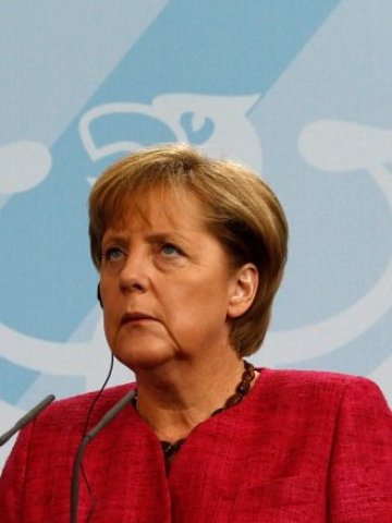 <p>
	Меркел: &bdquo;Той е близко до представите ни за култура на стабилността и солидна икономика&ldquo;. <em>Снимка: Ройтерс</em></p>
