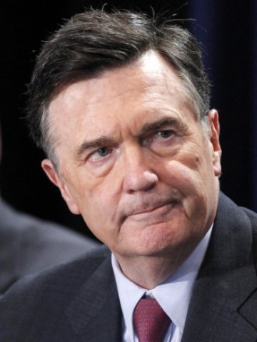 <p>
	Президентът на клона на Федералния резерв в Атланта Денис Локхарт. <em>Снимка: Ройтерс</em></p>
