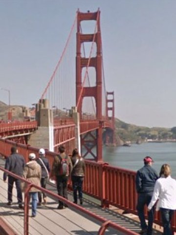 <p>
	Възможен е и триизмерен изглед към трафика или заобикалящата среда.<em> Илюстрация: Google</em></p>
