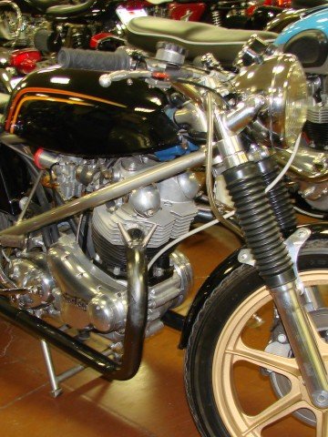 <p>Моторите днес имат особено романтична визия сред хората. <i>Снимка: Flickr Лиценз: </i><a target="_blank" href="http://creativecommons.org/licenses/by/2.0/"><i>Creative Commons</i></a></p>