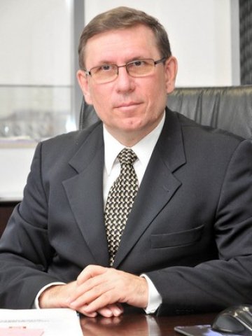 <p>
	Петър Докладал: Българският пазар е характерен с това, че е либерализиран само на хартия. <em>Снимка: Личен архив</em></p>
