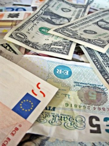 <p>
	Снимка: Images_of_Money, лиценз: <strong><a href="http://creativecommons.org/licenses/by/2.0/deed.en" target="_blank">CreativeCommons</a></strong></p>
