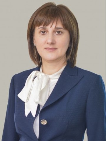 Руска Ружинова, директор "Външни партньори и европрограми", Fibank