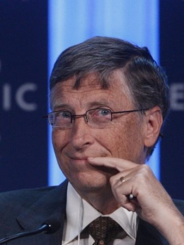 <p>
	Вече близо две десетилетия Бил Гейтс си остава най-богатият американец. <em>Снимка: Ройтерс</em></p>

