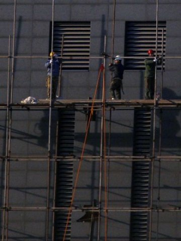 <p>
	Финансовите и търговски средища в Азия продължават да привличат инвеститори. Снимка: Ройтерс</p>
