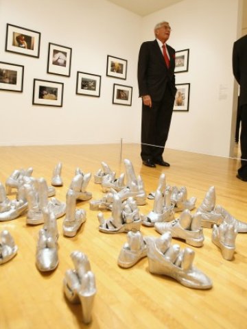 <p>
	Милиардерът и филантроп Ели Броуд. <em>Снимка: Ройтерс</em></p>
