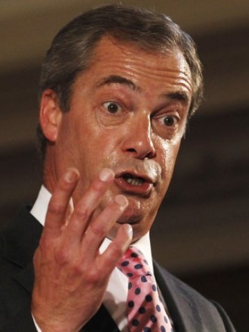 <p>
	Лидерът на&nbsp;БПН е един от най-големите противници на имигрантската вълна на Острова. <em>Снимка: Ройтерс</em></p>
