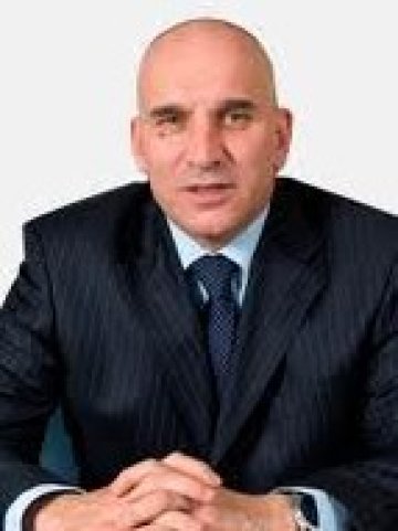 <p>Левон Хампарцумян.<i> Снимка: Уникредит Булбанк</i></p>