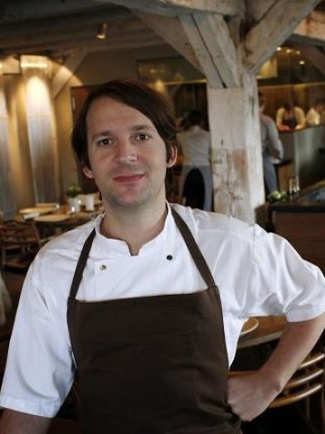 <p>Рене Редзепи в ресторанта си &quot;Нома&quot;. <i>Снимка: Ройтерс</i></p>