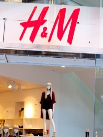 <p>
	Магазин на веригата в Швеция. <em>Снимка: H&amp;M</em></p>

