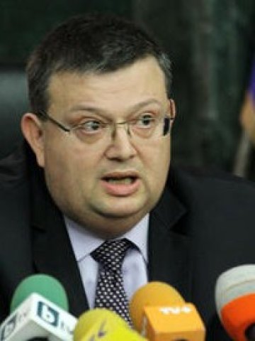 <p>
	<em>Сотир Цацаров </em>Снимка: <em>БТА</em></p>
