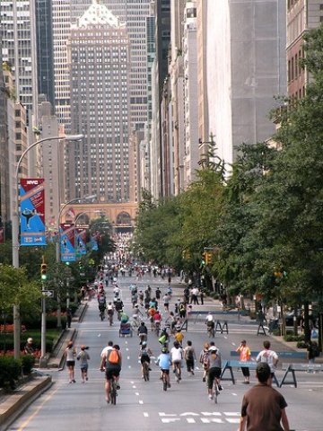 Музика и танци из улиците на Ню Йорк