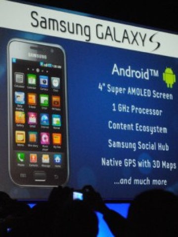 <p>Samsung Galaxy S е най-добре продаваният модел с ОС Android. <i>Снимка: Flickr Лиценз: </i><a target="_blank" href="http://creativecommons.org/licenses/by/2.0/"><i>Creative Commons </i></a></p>