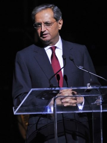 <p>
	Викрам Пандит. <em>Снимка: Ройтерс</em></p>
