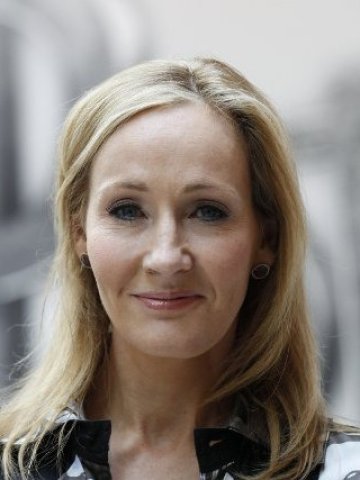 <p>
	Историята за Хари Потър направи&nbsp;Джоан Роулинг милионерка. <em>Снимка: Ройтерс</em></p>
