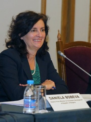 <p>
	Даниела Бобева, <em>Снимка: БТА</em></p>
