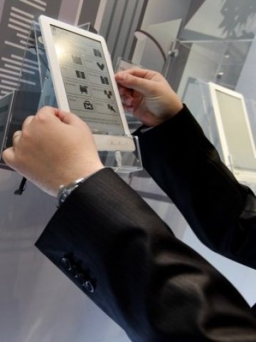 <p>
	Издателствата и Apple са съгласували цените на електронните книги. <em>Снимка: Getty Images</em></p>
