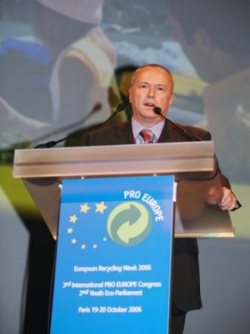 <p>
	Чешкият евродепутат Мирослав Узки. <em>Снимка: Личен архив </em></p>
