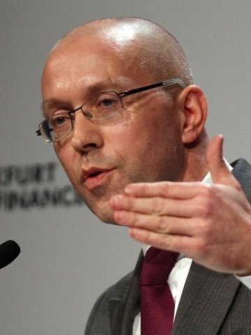 <p>
	Йорг Асмусен. <em>Снимка: Ройтерс</em></p>
