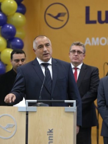 <p>
	Борисов при откриването на новата база.<em> Снимка: БТА</em></p>
