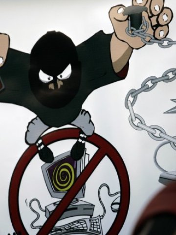 <p>
	Една от причините за пиратстването на сериали е забавянето на премиерните излъчвания в различните части на света. <em>Снимка: Ройтерс</em></p>
