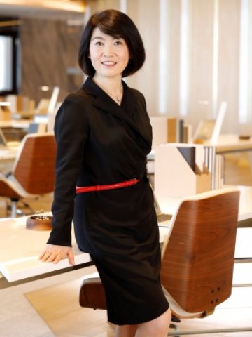 Джингъл Панг поема дигитализацията на УниКредит