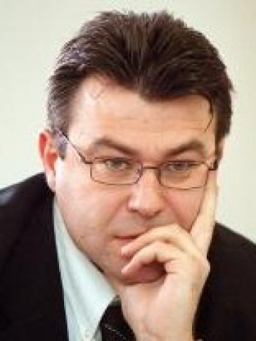 <p>
	Бисер Манолов. <em>Снимка: Личен архив</em></p>
