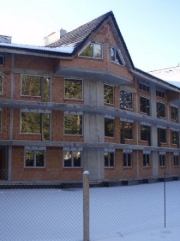 <p>
	&quot;Гранд Боровец&quot;, <em>Снимка: borovetsgrand.com</em></p>
