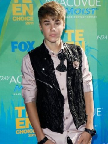 <p>
	Със спечелени 53 млн. долара за година&nbsp;Джъстин Бийбър е най-богатият тийнейджър в Холивуд. <em>Снимка: Ройтерс</em></p>
