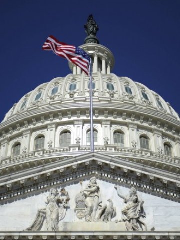 <p>
	Fitch потвърди дългосрочния рейтинг на САЩ по задълженията му в чужда и национална валута на ниво ААА. <em>Снимка: Ройтерс</em></p>
