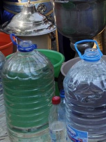 <p>
	<em>От две години и общините отдават минералните си извори на концесия </em>&nbsp; &nbsp; &nbsp;Снимка: БТА</p>
