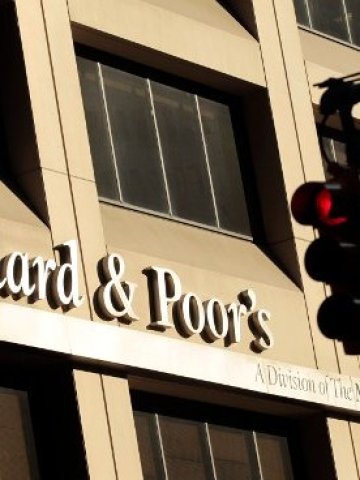 <p>
	S&amp;P може да снижи още повече оценката си за възможността на САЩ да изплащат външния си дълг. <em>Снимка: Ройтерс</em></p>
