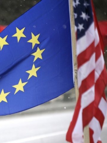 <p>
	<em style="color: rgb(102, 102, 102); font-family: Arial, non-serif; font-size: 12.727272033691406px; line-height: 20px;">Снимка: Ройтерс</em></p>
