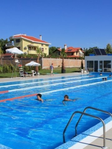 <p>
	В Бургас планират да обновят и разширят инфраструктурата на комплекса Минерални бани. <em>Снимка: Община Бургас</em></p>
