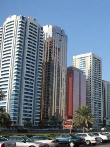 <p>
	Сгради в Дубай. <em>Снимка: sxc.hu</em></p>
