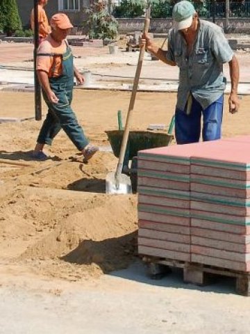 <p>
	Българите работят основно в секторите на строителството и земеделието в държавите от ЕС</p>
<p>
	Снимка: БТА</p>
