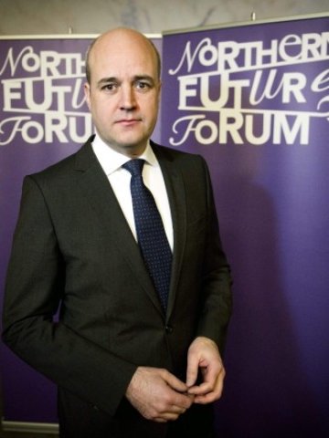 <p>
	Шведският премиер Фредрик Рейнфелд. <em>Снимка: Ройтерс</em></p>
