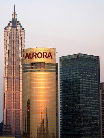 <p>Небостъргачи в Шанхай. <i>Снимка: nigejones. Лиценз: </i><a target="_blank" href="http://creativecommons.org/licenses/by/2.0/"><i><span lang="en-US">Creative Commons</span></i></a></p>