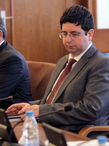 <p>
	Финансовият министър Петър Чобанов. <em>Снимка: БТА</em></p>

